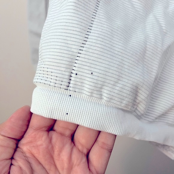 Off-white - Picture 3 of 5